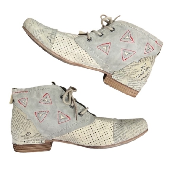 VTG Clocharme Ankle Bootie newsprint cap toe lace up 80’s size 37 - Picture 1 of 16